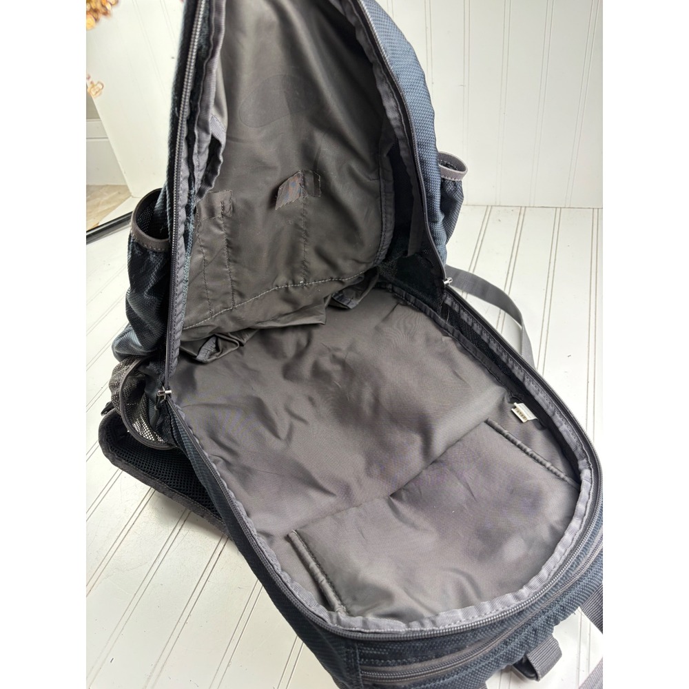 Under Armour Yard 2.0 Gray Black Backpack Unisex - Picture 5 of 10